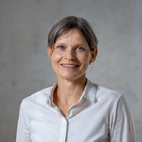 Cornelia Grabe, Q2
